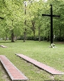 Hochkreuz des Ehrenhains auf dem Zentralfriedhof Stralsund