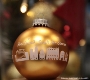 Die goldene Stralsunder Weihnachtskugel ist d e r Hingucker am Weihnachtsbaum. 